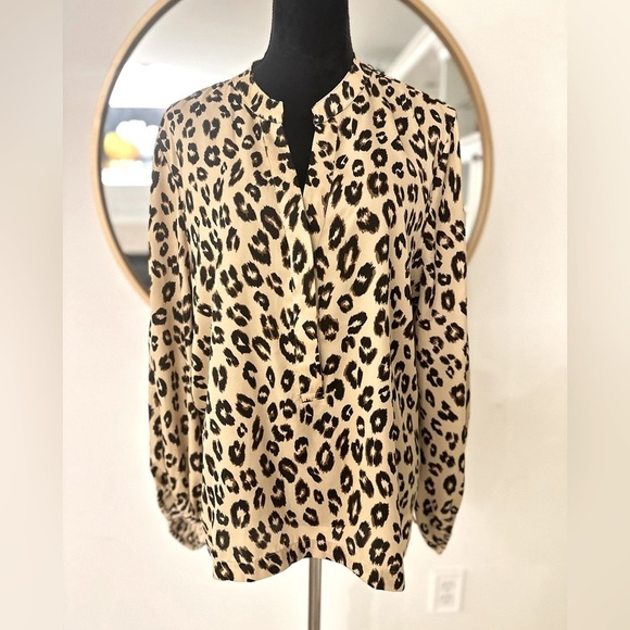 Chico’s leopard Animal-Print Bishop-Sleeve Silky Blouse size 3 (XL) - Picture 3 of 10